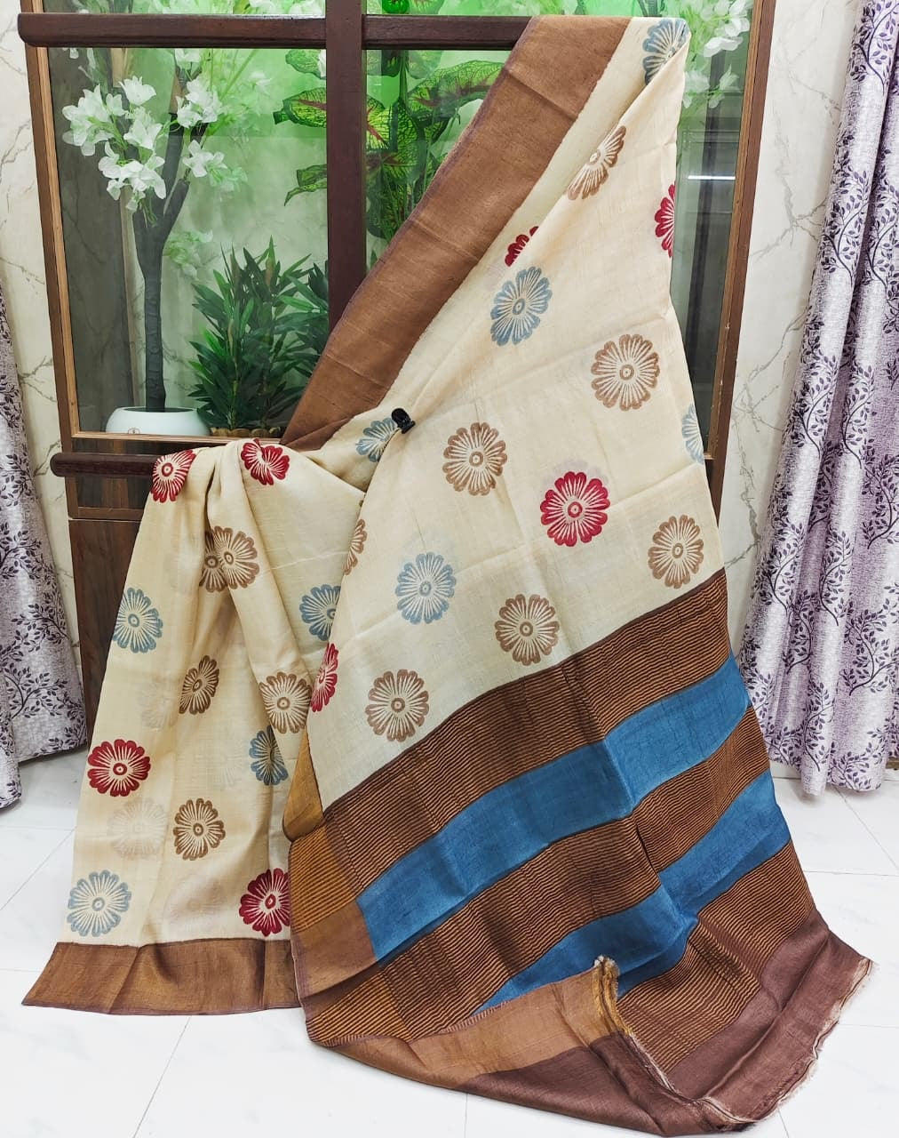 Hand Block Print Saree on Pure Gachi Tussar Silk – Beige with Floral Motifs & Blue-Brown Border