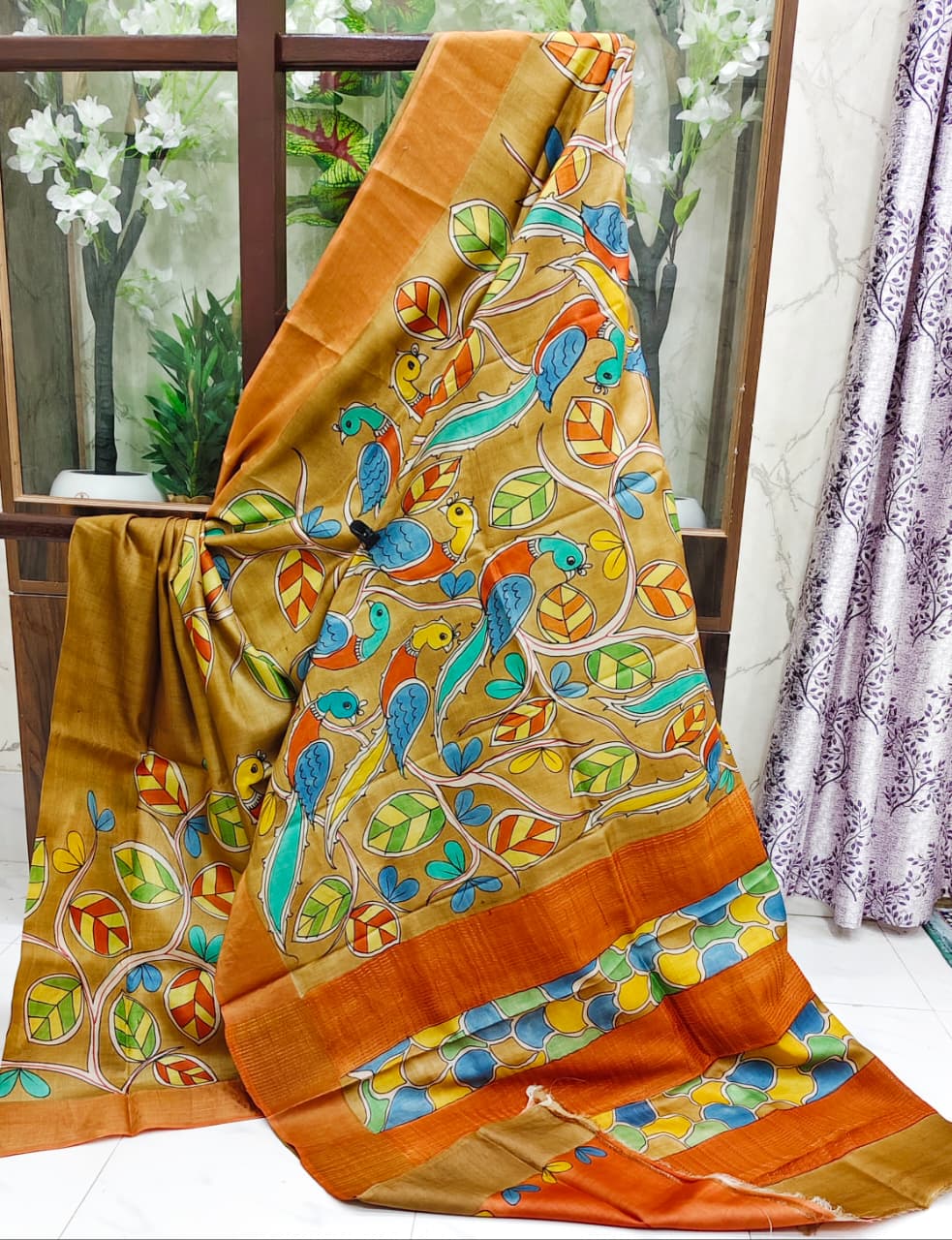 Elegant Gachi Tussar Silk Hand-Painted Kalamkari Saree
